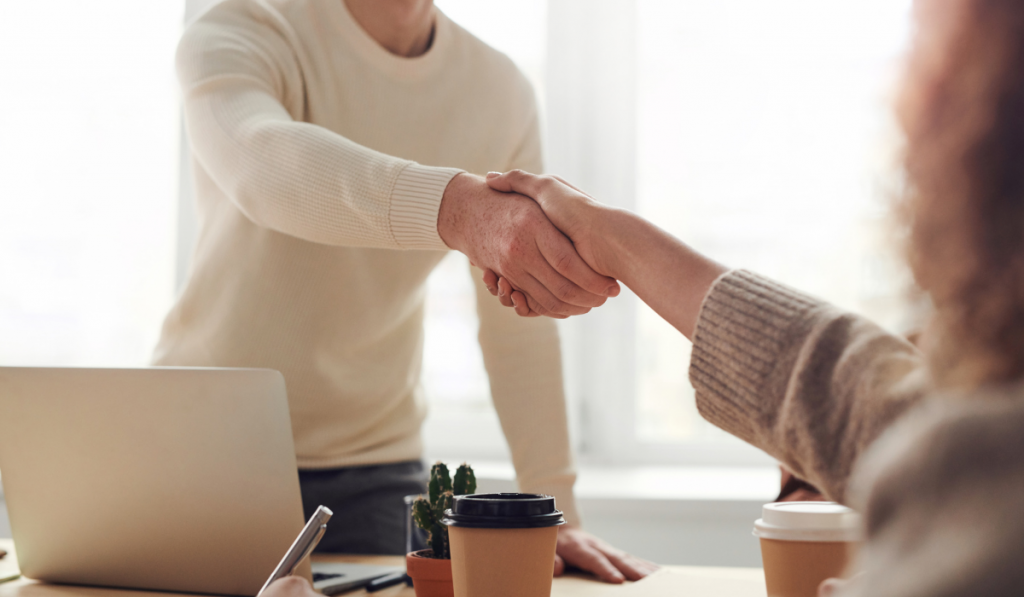 7 Ways To Provide An Incredible Customer Experience